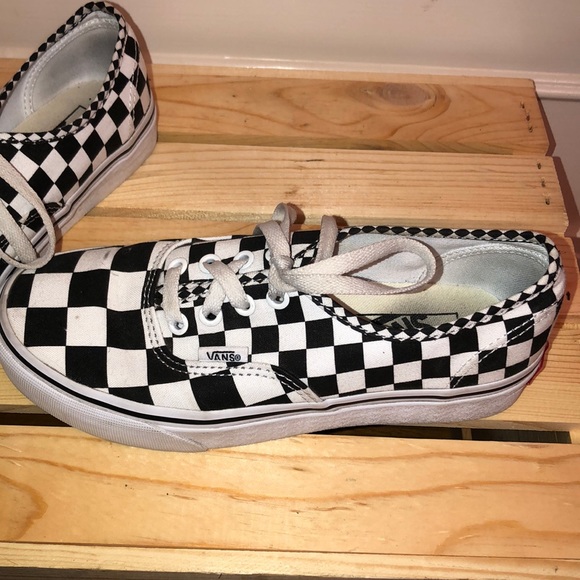 CHECKERED VANS ~ unique - Picture 4 of 4
